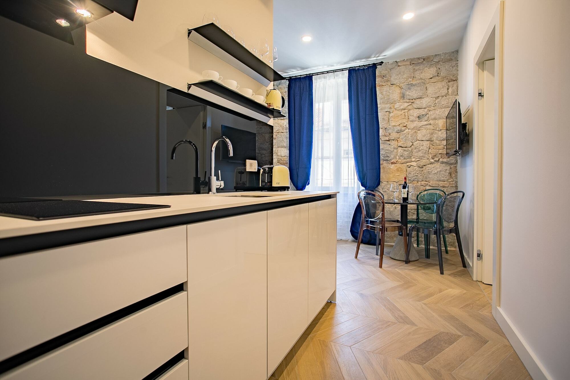 Best4stay Luxury Gasthof 4*